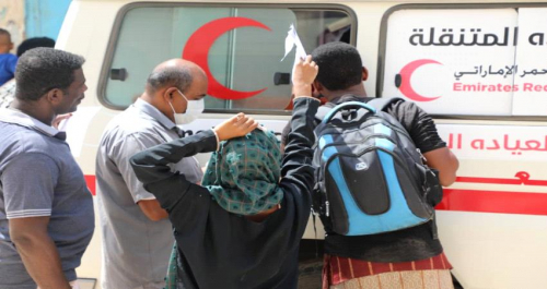 عيادات الهلال الأحمر الإماراتي “المتنقلة” تخفف آلام المرضى في مختلف المناطق النائية بحضرموت