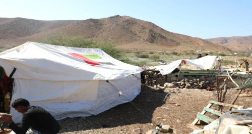 هلال الإمارات يتغلب على وعورة الطرقات ويغيث أهالي القرى النائية في حضرموت