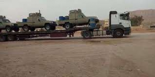 وصول تجهيزات عسكرية سعودية خاصة باللواء الأول حماية رئاسية