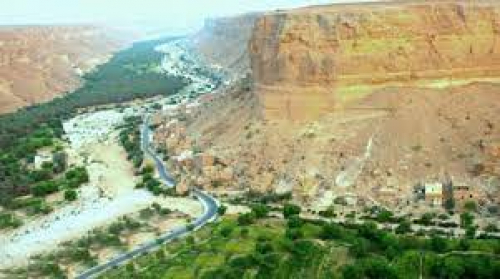 مجهولون يختطفون العطاس والحبشي مع سيارتهم في وادي حضرموت 