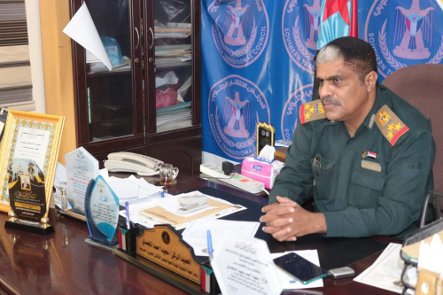 العميد المحمدي يدعو الحضارم إلى تناسي خلافاتهم السياسية والاحتشاد في المكلا غدا السبت، 