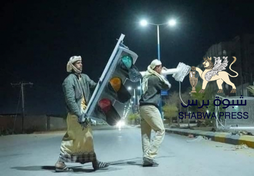 مليشيا الإخوان تنهب المعسكرات بشبوة وتهرب محتوياتها إلى بيحان