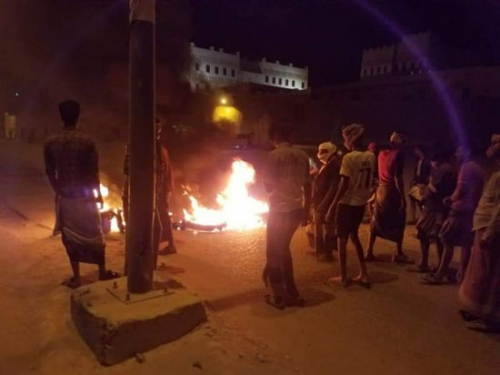 غضب الحضارم.. احتجاجات في شبام رفضا للعسكرية الأولى