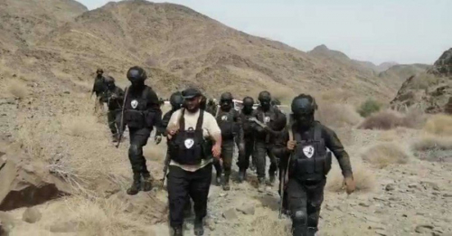 العميد الشنيني يزور المواقع العسكرية في وادي عومران ويشيد بتضحيات الجنود في مواجهة الإرهاب