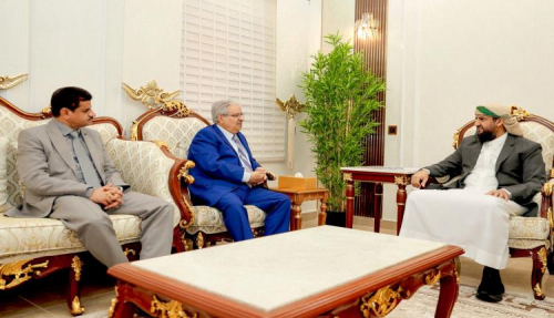  ابوزرعة يستقبل رئيس جهاز أمن الدولة التابع لرشاد العليمي