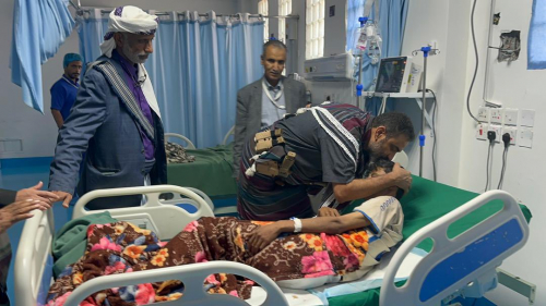 المشائخ الجفري والسليماني يزوران جرحى معركة تحرير معسكر عارين بشبوة