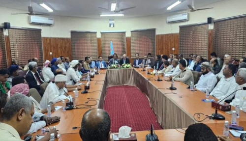 بمشاركة الكثيري: مكتب تنفيذي الوادي يؤكد مباشرة العمل تحت راية علم الجنوب