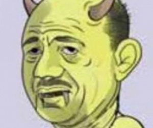 عاجل: منع سفن من دخول ميناء عدن: العليمي يمنع الغذاء والدواء&hellip; سياسة تجويع تضعه في مواجهة الإنسانية