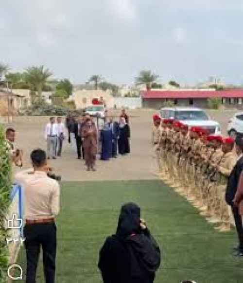 حرس شرف عسكري لرئيس جامعة خاصة&hellip; سقوط فاضح وهيبة مهدورة