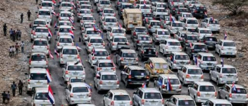 وصول سيول أبناء يافع إلى ساحة العروض دعماً للدولة الجنوبية(صور)