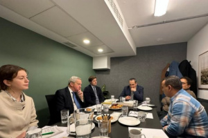 خبير مصري: إخوان اليمن يلتقون المخابرات البريطانية