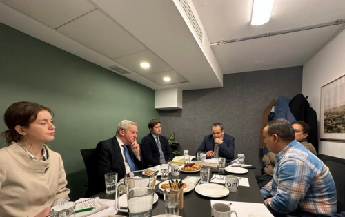 خبير مصري: إخوان اليمن يلتقون المخابرات البريطانية