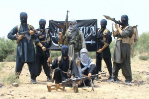 &rlm;قيادة تنظيم القاعدة بمارب تهاجم عملية "الحسم" وتتهم الرياض وأبوظبي بدعم الانتقالي