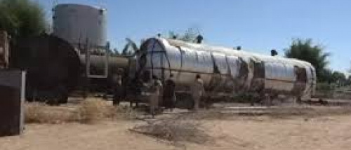 ضبط مصفاة نفط جديدة غير قانونية لمتنفذ يمني في خشعة حضرموت