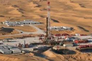 العليمي يشن الحروب على الجنوب لحماية سرقاته لنفط شبوة وحضرموت