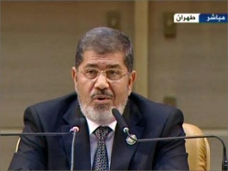 مرسي يفتتح قمة طهران بمهاجمة دمشق
