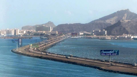 مواطنون بعدن يطالبون قوات الأمن بتقديم مرتكبي حوادث اللسطووالتقطع لمحاكمة علنية