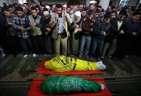 رجل :حضر جنازته فهرب المشيعون