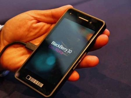 إطلاق بلاك بيري 10 نهاية يناير 2013