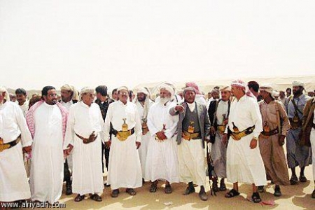 شيوخ قبائل يمنية من الجوف وصعدة ومأرب والبيضاء يطالبون بدولة اتحادية من اقليمي الشمال والجنوب