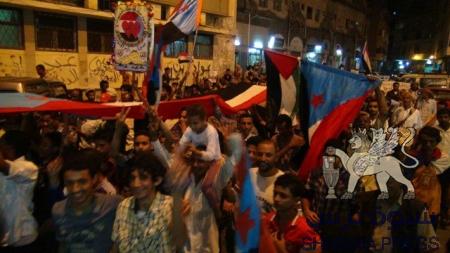 مسيرة في التواهي تعلن التضامن مع الضالع وتجدد الرفض للحوار (صور )