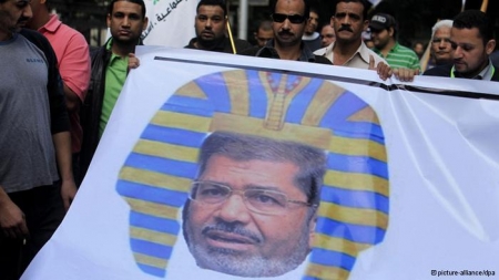 لم نقم بالثورة كي يأتي حكم أكثر دكتاتورية من نظام مبارك