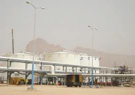 نجاة خبير أجنبي من انفجار لغم استهدف سيارته بحضرموت