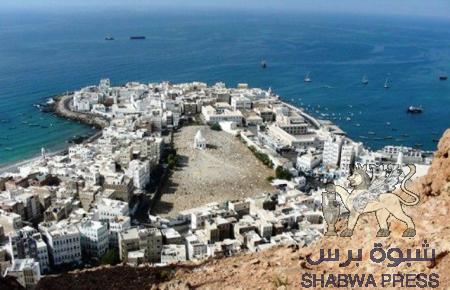 عاجل: مجموعة مسلحة تختطف شاب في مدينة المكلا‎