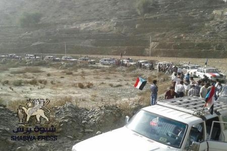 حشود محافظات الجنوب تبدأ الزحف باتجاه عدن