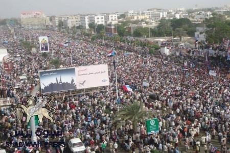 شباب الجنوب بروسياء يهنئون شعب الجنوب ويشكلون الرابطه الطلابيه لطلاب الجنوب في مدينة كازان