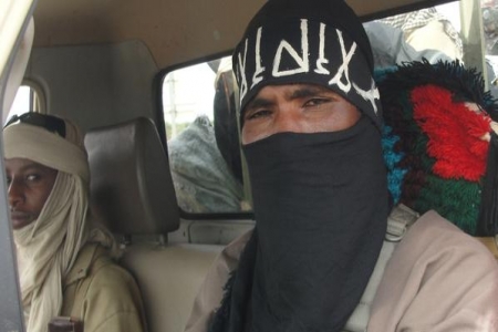 حراسات مشددة على المنشآت النفطية بعد معلومات استخباراتية عن هجمات شبيهة بالجزائر