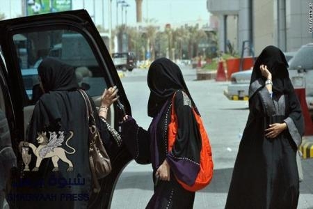 السعودية: جدل الفوزان وسهيلة زين العابدين يشمل الصحابة والمرأة