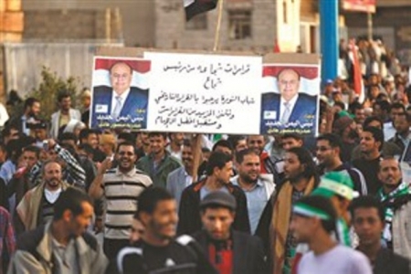 تظاهرات اليمن يحركها ,الريموت,... وثورته غير حرة