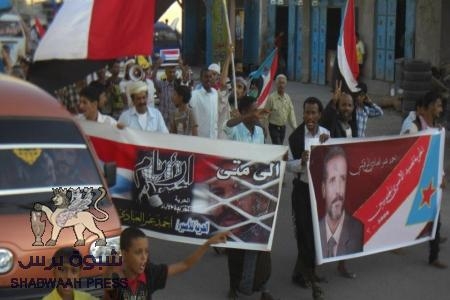 أبناء عدن ينددون باستمرار اعتقال المناضل ( المرقشي ) في الذكرى الخامسة لاعتقالة في سجون الاحتلال(صور)