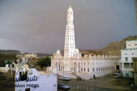 مآذن تريم الغناء في أطروحة جامعية بالمغرب