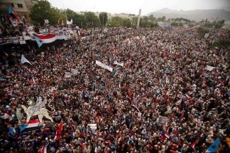 عـــــاجـــل /اللجنة التحضيرية لمليونيه21/فبراير تدعو للاحتشاد بساحة الدرويش للتجمع والانطلاق الى ساحه الحريه (ساحةالعروض).