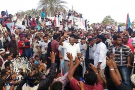 الزعيم باعوم في ساحة الدرويش مع الجماهير للزحف الى ساحة الحرية (ت) الثالثة
