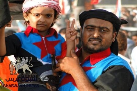 قوات الامن المركزي تعتقل مجموعه من شباب الجنوب وتقوم بتسليمهم للبحث الجنائي