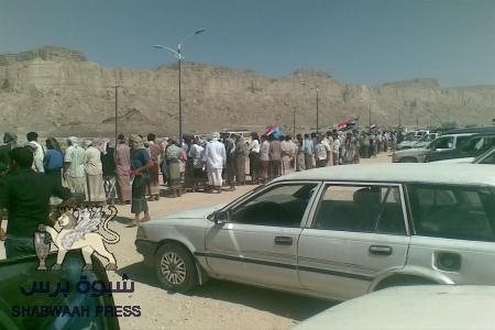 وصول الناشط السياسي والإعلامي الجريح مهدي الخليفي الى عتق
