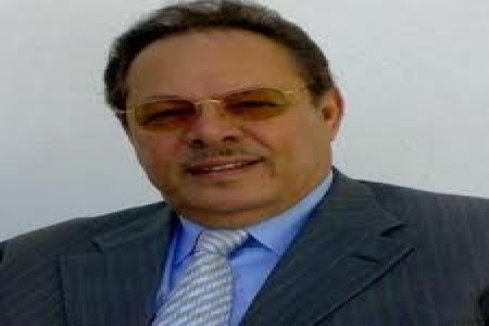 الرئيس على ناصر محمد ينفي ما نسب له في موقع ,,عدن اون لاين,,