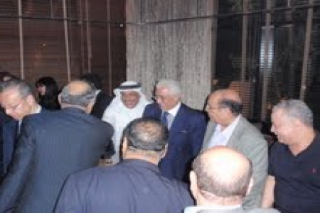 بحضور ناصروالعطاس والجفري والمفلحي جمال بن عمر يقيم حفل استقبال للعدد من قيادات الجنوب (صور)