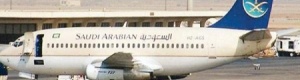 راكب يؤخر إقلاع طائرة سعودية مطالبا بمحرم شرعي للمضيفات