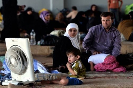 اليمن يفرض نظام ‘‘ الكفيل ‘‘ على اللاجئين السوريين