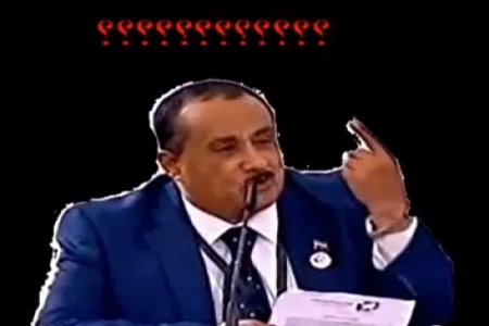 ممثل المغتربين في الحوار اليمني يفشل في طرح هموم من يمثلهم في دقيقة واحدة