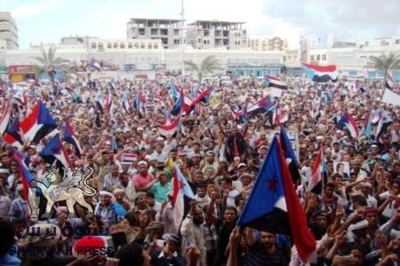 اليمنيون متفقون على إنهاء معاناة الجنوب.. ولكن!