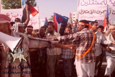 يوم الغضب 27 ابريل ... مسيرة المسيرات في المكلا يسبقها عصيان مدني حضاري لست ساعات