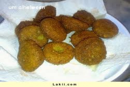 مصريون يطلقون حملة ‘‘ قرص طعمية أكبر من قطر‘‘