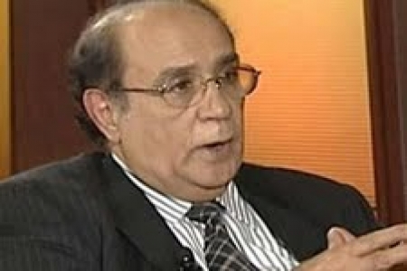 الرئيس حيدر العطاس ينفي مشاركته في مؤتمر الحوار الوطني ويؤكد عمله من اجل توحيد الموقف الجنوبي.