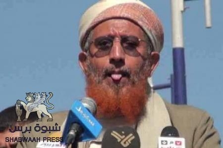 صعتر يحرض جنود الفرقة على عدم إخلاء مواقعهم
