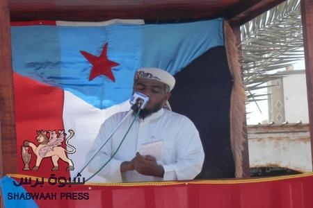 خطبتي وصلاة الجمعة بالشحر يلقيها الشيخ عبدالحكيم الحسني